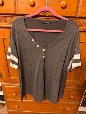 BloomChic Charcoal Gray V-Neck Tunic with White Sleeve Stripes and Button Detail